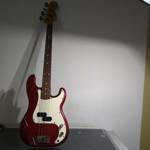 OS018.型番: Fender.0423.PRECISION BASS.エレキベース.傷あり.ジャンク