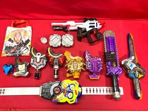 仮面ライダーギーツ 変身ベルト 武器 バックル まとめ売り DX デザイアドライバー ゾンビブレイカー レイジングソード マグナムシューター 