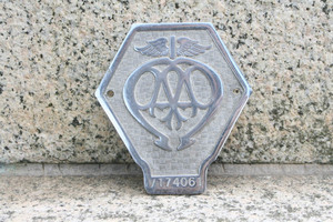 激レア! 1930年頃～1967年頃 英国製 AA オールドカーバッジ [Industrial or commercial vehicle section badge] 工業車&商用車専用モデル　