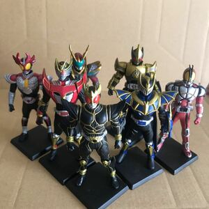 HG 仮面ライダー 新世紀ライダー最強の軌跡編 全7種 スタンド付 ギャラリーシリーズ バンダイガシャポン クウガアギト龍騎ファイズブレイド