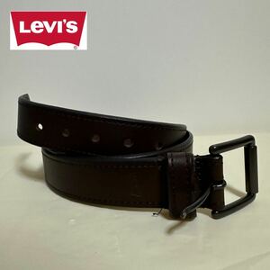 ST■ 美品 Levis リーバイス メンズ レザー ベルト 5穴 ブラウン サイズ38 長さ調節可能 茶 シンプル ロゴ ファッション小物 38019-0032