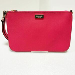 ☆美品☆ ◆kate spade ケイトスペード◆　リストレット　ポーチ　サフィアーノレザー　ストラップ付き　ピンク 【送料無料】0129