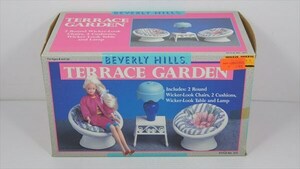 ビバリーヒルズ/BEVERLY HILLS テラスガーデン ドールハウス フィギュア 人形 ドール用 箱付き [未使用品]