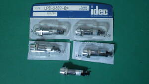 【C170】《未使用/現状品》IDEC 和泉電気　UP8-2489G LEDランプ 5個(取付穴径8mm 電圧24Ｖ 照光色 緑)