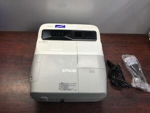 動作品★EPSON★ビジネス液晶プロジェクター★EB-455WT★2500lm★使用時間0H★会議★エプソン★映画鑑賞★リモコン欠品★