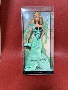 Barbie 自由の女神 新品未開封！