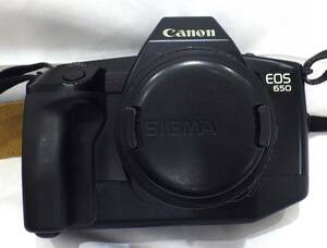 【10373】　Canon EOS650　レンズ　SIGMA UC ZOOM　24‐50㎜ 1:4-5.6　通電確認済み　動作未確認　レンズにカビあり　カメラ