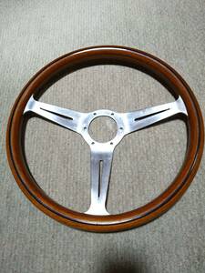 ナルディ　Nardi　 ウッドステアリング　中古品