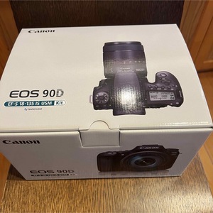 新品　Canon デジタル一眼レフカメラ EOS 90Dレンズキット