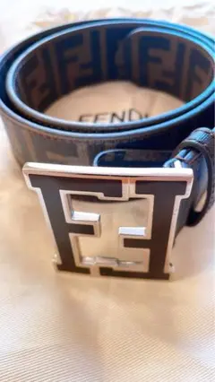 FENDI ベルト　本革　茶色