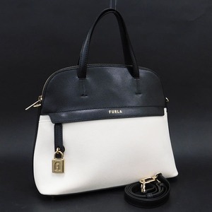 1円 ■ 美品 フルラ 2wayバッグ ホワイト×ブラック系 キャンバス×レザー お洒落 FURLA ■E.Bii.An-18