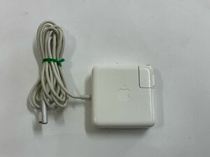 L054)Apple MacBook Pro 60W MagSafe AC アダプタ A1344 中古