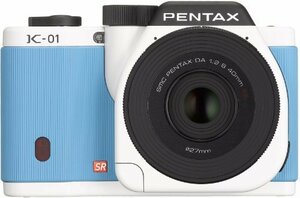 PENTAX ミラーレス一眼 K-01 レンズキット [DA40mmF2.8XS] ホワイト×ブル (中古品)