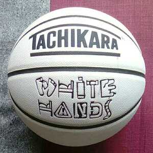 使用品 完売品 バスケットボール 7号 人工皮革製「TACHIKARA タチカラ WHITEHANDS ホワイトハンズ 白/黒」(検) molten MIKASA SPALDING 