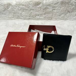 1円 【鑑定済】Salvatore Ferragamo 二つ折り 財布 ゴールド金具 レザー ウォレット ブラック 