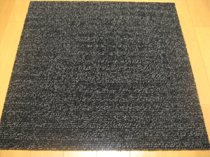 日本製タイルカーペット（２０枚）厚み約７mm（１４４９）在庫１１４枚・１枚２１０円～