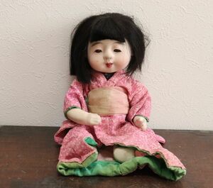 とてもかわいい古い女の子の抱き人形 市松人形 日本人形 縮緬 約29ｃｍ ｎ803