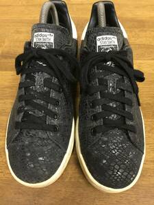 adidas Stan Smith W SNAKESKIN 黒 ２４ USED スタンスミス スネーク柄