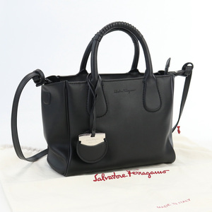 中古良品フェラガモFERRAGAMO ノリータ ハンドバッグ レザー ブランド ブラック 21 E621 ランク：A us-2 2WAY ショルダー レディース