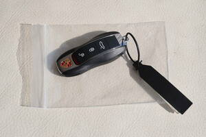 ポルシェ　カレラ　991　前期　キー　鍵　本物　未使用　ビニール保管　バーコードタグ付き　 Porsche 911 CARRERA　KEY　美品　レア物