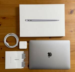 【極美品 充電回数7回 バッテリー最大容量100%】Apple Macbook air m1 8GB 256GB スペースグレイ