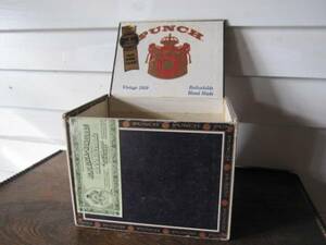 ヴィンテージ　たばこ用の木箱　紙ラベル　アメリカ製
