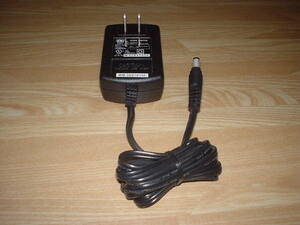 POWER ADAPTOR MODEL:777-052500S-U DC5V 2.5A