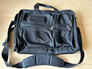 ☆ＵＳＥＤ品☆　ＴＵＭＩ　ビジネスバッグ　２６１０８D４