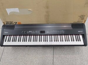 ☆☆Roland ローランド　電子ピアノ　デジタルピアノ　FP-7　88鍵　2009年製　ブラック☆USED品☆
