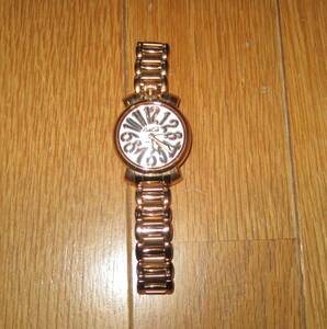 GaGa MILANO(ガガミラノ)の腕時計「Manuale35mm」マヌアーレ　　　　　6021.1　ピンクゴールド　スイスメイド　クオーツ　シリアルナンバー