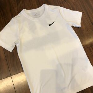 【NIKE ナイキ ドライフィット】白　半袖Tシャツ《美品》145 150