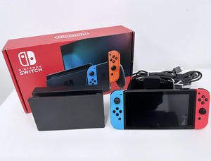 100円～★任天堂 Nintendo Switch HAC-001 スイッチ本体 ゲーム機 初期化済 本体 箱入り スイッチ【通電動作済み】