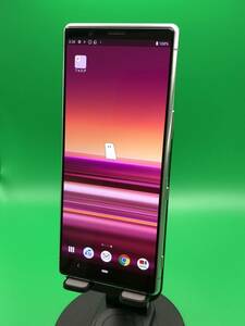 ★やや美品 Xperia 5 64GB SIMフリー 最大容量良好 格安SIM可 docomo 〇 SO-01M ホワイト 中古 新古品 BRK0600 A-1