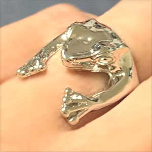 [RING] 925 Sterling Silver Plated リアル フロッグ 前足を伸ばした かわいい かえる カエル シルバー リング 19号 【送料無料】