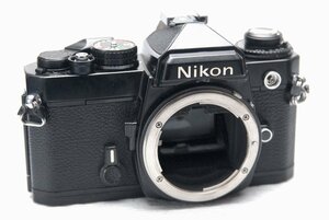 Nikon ニコン 昔の高級一眼レフカメラ FE（黒）ボディ 希少な作動品（腐食なし）