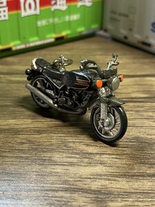 ●◎ヤマハ RZ250 キーホルダー◎●オリジナル加工品 カーアクセサリー ミニカー ハンドメイド YAMAHA