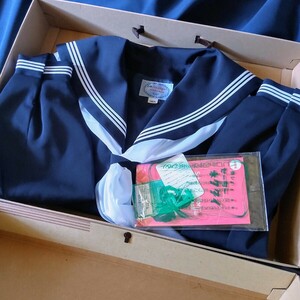 未使用　1円 セーラー服 スカーフ 上着 大きいサイズ １８０Ａ 冬物 3 本線 女子 学生服　岩手県立有住中学校　紺 制服