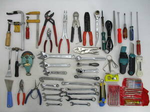 E127工具セット★クランプ、プライヤー、圧着ペンチ、ラチェットハンドル、モンキー、グラインダー、スパナ、カッターなど