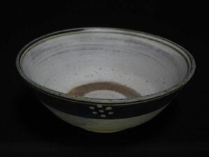 茶碗 スコタイ タイ美術 時代 刷毛目が行き良い書かれてます / 発掘品？ 【送料無料】