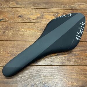 その2 FIZIK ARIONE R3 KIUMレール サドル フィジーク カーボンサドル アリオネ