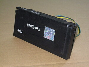 SLOT1 Pentium II 400MHz B80253P400512E SL2SH 4750/40614