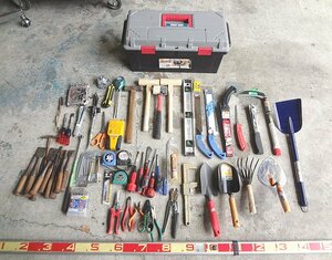 Kサや3538 工具セット 鎌 スコップ ドライバー レンチ 水平器 クランプ 彫刻刀 のこぎり スケール ハンマー など 土木 大工道具 工具箱