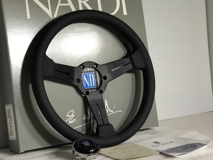 在庫有★NARDI ナルディー N005 スポーツ type A 330φ 黒 パンチングレザー ブラックスポーク レッドステッチ 検）パイ Φ 革 皮 ジムニー