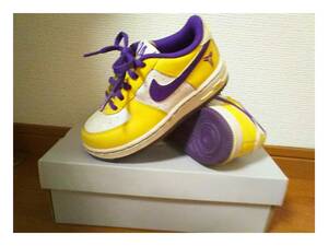 レイカーズ箱付き幻!コービーブライアント24フォースワンNIKE AIR FORCE Ⅰ TD15cm15センチAF1紫フォース1黄色KIDSキッズ314194-151八村塁