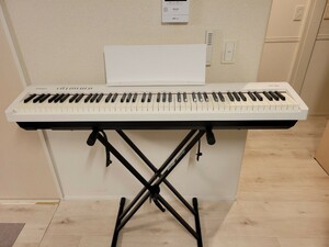 [美品] Roland FP-30 電子ピアノ ホワイト 88鍵盤 付属品多数 