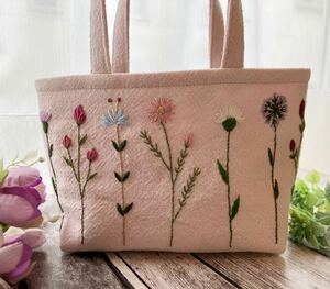 両面刺繍 handmade野花の手刺繍 ミニトートバッグ (ピンクリネン)ハンドメイド コットンリネン バッグインバッグ　母の日のプレゼントに