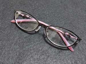 新品　vivid　moon ビビッドムーン　日本製　メガネ　眼鏡　高級感　上品　フルリム　チタン　軽い　黒ぶち 綺麗