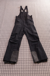 バートン ak ゴアテックス 3レイヤー フリーバードビブパンツ Mサイズ Burton ak GORE-TEX Freebird Bib Pant