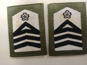 陸上自衛隊、、保安隊旧型「曹長」襟作業服用階級章