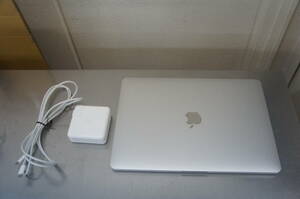 中古 Apple MacBook Pro13インチ, 2020, Thunderbolt 3ポート x 4 i7/32GB/1TB/13 2560×1600 (19)